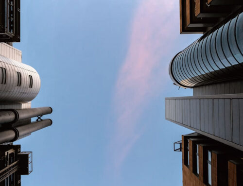 Herrajes invisibles, estética en arquitectura industrial